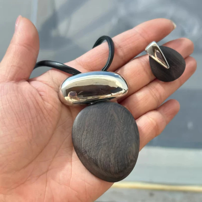 خشبية البيضاوي قلادة قلادة Y2K خمر الحد الأدنى المعادن قابل للتعديل الجلود حبل سترة سلسلة قلادة مجوهرات الهدايا الجمالية