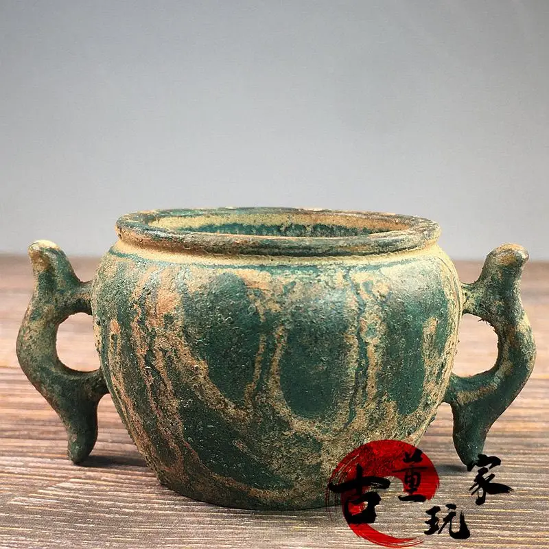 Carved green rust binaural tripod incense burner incense burner Xuanzi bronze ware