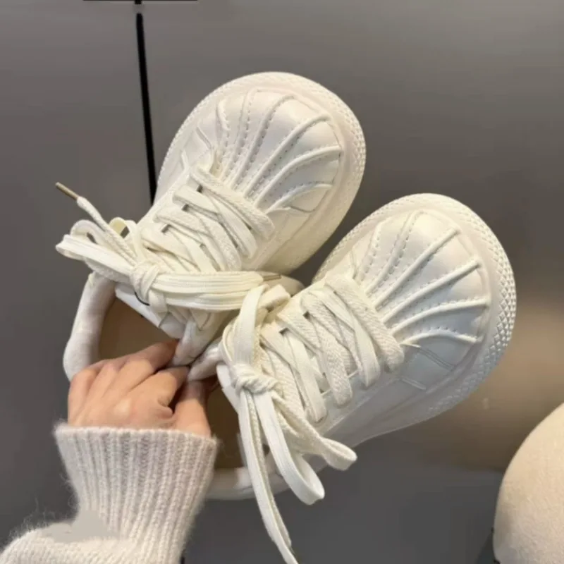 ：Women Kawaii Double Laces Shell Toe Chunky Platform Bread Sneakers, Round Toe Thick Sole Streetwear Casual Skate Shoes