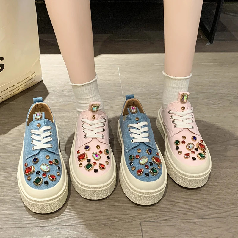 

2023 Custom Rhinestone Women Canvas Shoes Thick Sole Lace Up Shoes Manual Ladies Platform Sports Shoes Outdoor Leisure Loafer