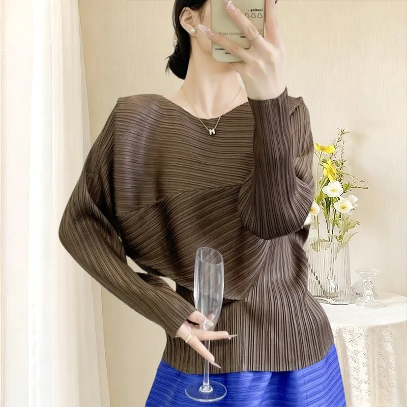 2025 New Pleated Round Neck Top Women's  Hundred Fashion Wear Loose Thin Solid Color T-shirt Wrinkle-Free Top Women