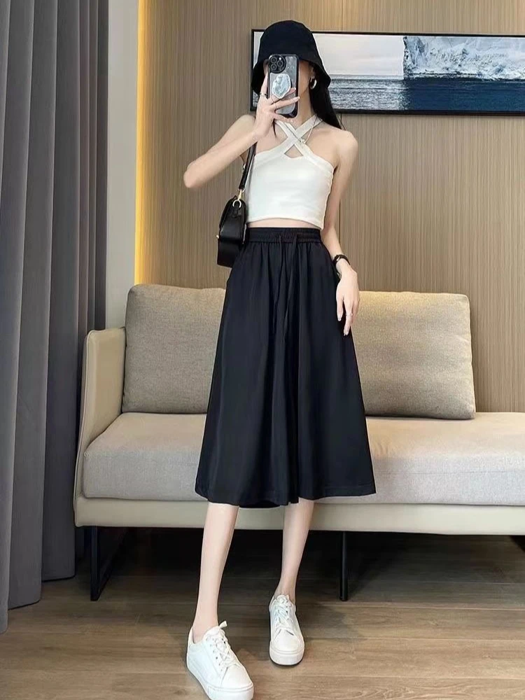 Novedad de verano, pantalones cortos de pierna ancha de seda de hielo para mujer, pantalones sencillos holgados informales finos y cómodos de Color Solic para ir al trabajo