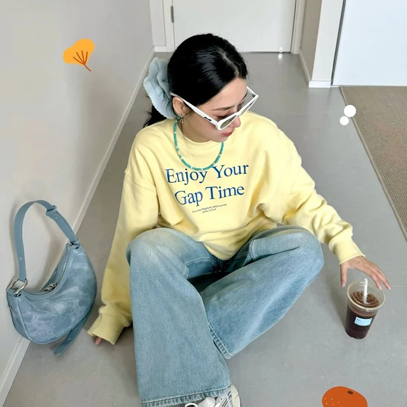 

Women Yellow O Neck Long Sleeve Sweatshirt Loose Lazy Casual Classic Simple Top Vintage American Streetwear Harajuku Y2K Hoodie