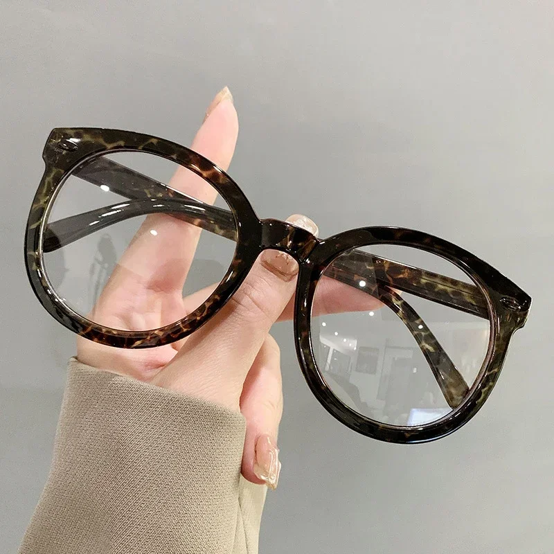 2024 Vintage Round Frame Eyewear Trendy Large Frame Black Reading Glasses Blue Light Blocking Eye Protection Presbyopia Glasses