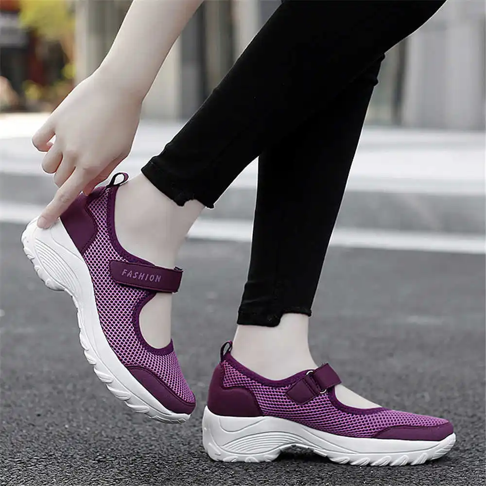 

Женские бежевые кроссовки без ремешков на платформе, длинные ботинки, люксовые спортивные кроссовки, специальные предложения, все бренды обуви