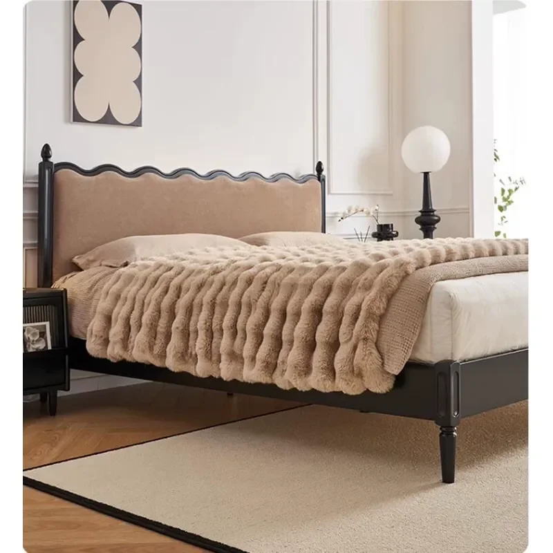 Simple American Solid Wood Retro Black Double Bed Soft Velvet Upholstered Princess Bed Modern Master Bedroom 1.8m Wedding Bed
