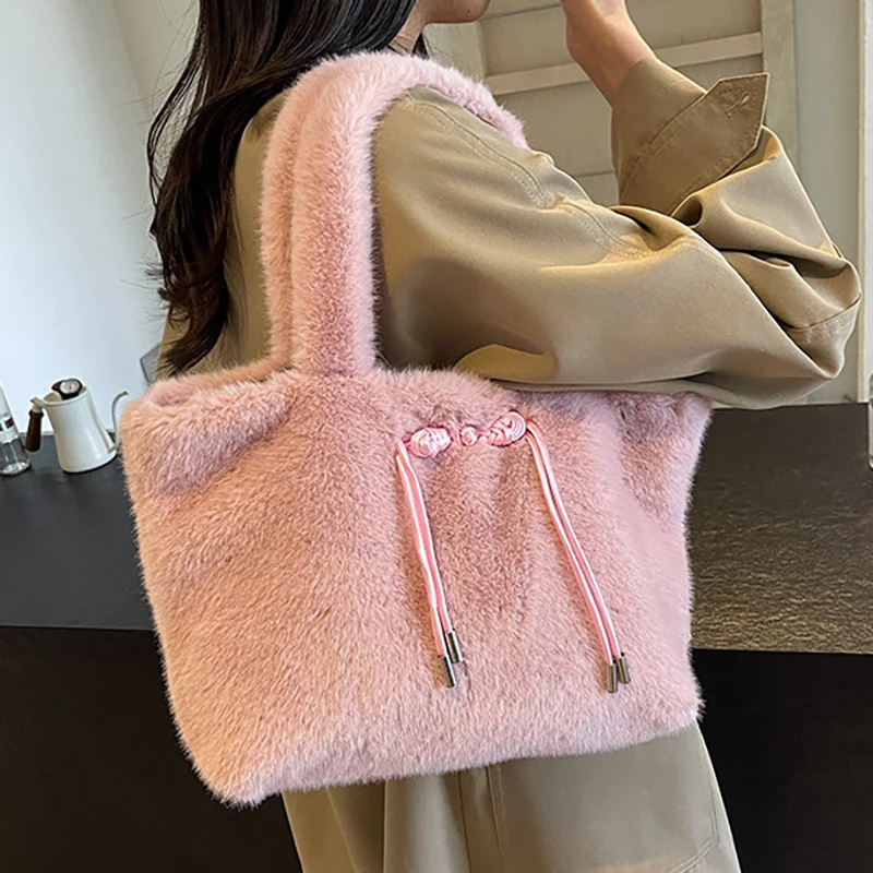 Linda bolsa de pelúcia para mulheres e meninas, bolsa de ombro literária divertida, presente de aniversário, novos modelos, outono e inverno, 1pc