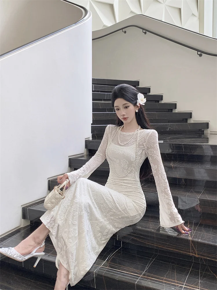 Romantische fluwelen jacquard kanten verjaardagsjurk lente en herfst nieuwe stijl slanke binnenbandjurk en zeemeerminjurk tweedelige set