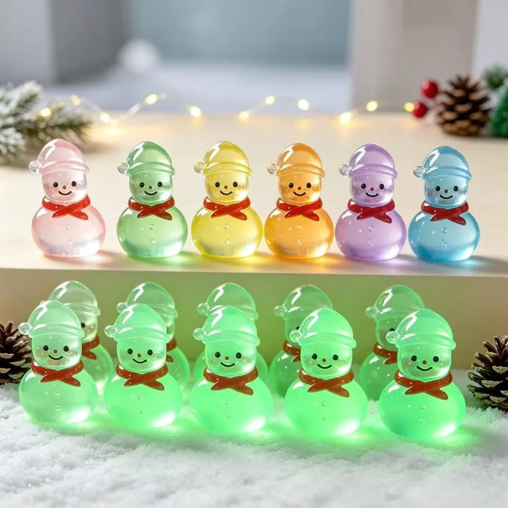 10‑50PC 1.7×2.5cm Luminous Snowman Mini Figurines,Glow in Dark DIY Micro Landscape Ornaments Xmas Christmas Eve Party Gift Decor