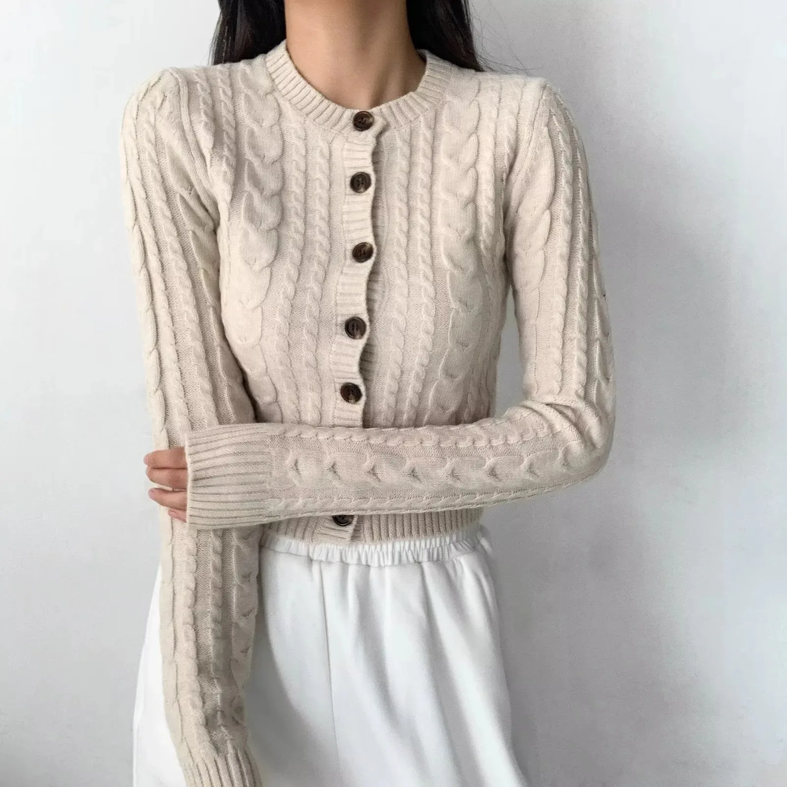 Women Cable Twist Knitted Cardigan With Embroidery Heart Patch 100% Cotton Round Collar Center Buttons Sweater Jumper 5 colors