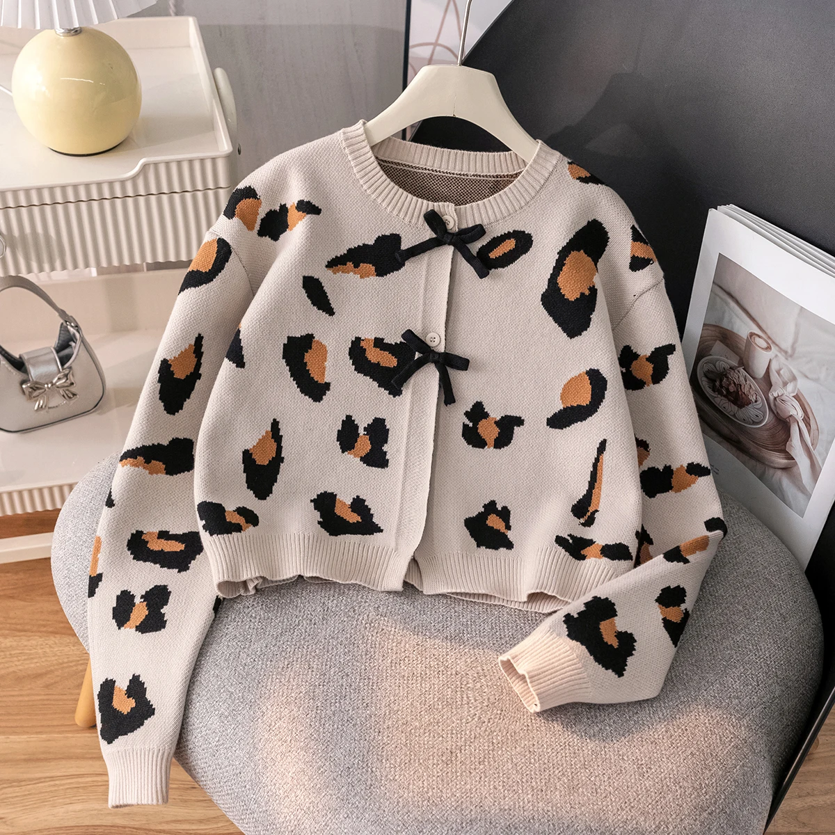 Girls European and American style leopard print bow two-button short sweater knitted cardigan suitable for daily parties in spri