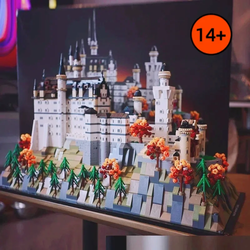 

European Architecture Neuschwanstein Castle Building Blocks 3455PCS In Stock Home Decor Toys for Birthday Party Presents