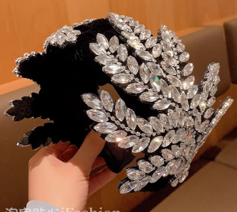 

Autumn and Winter Vintage Maple Leaf Full Diamond Headband Hair Accessory