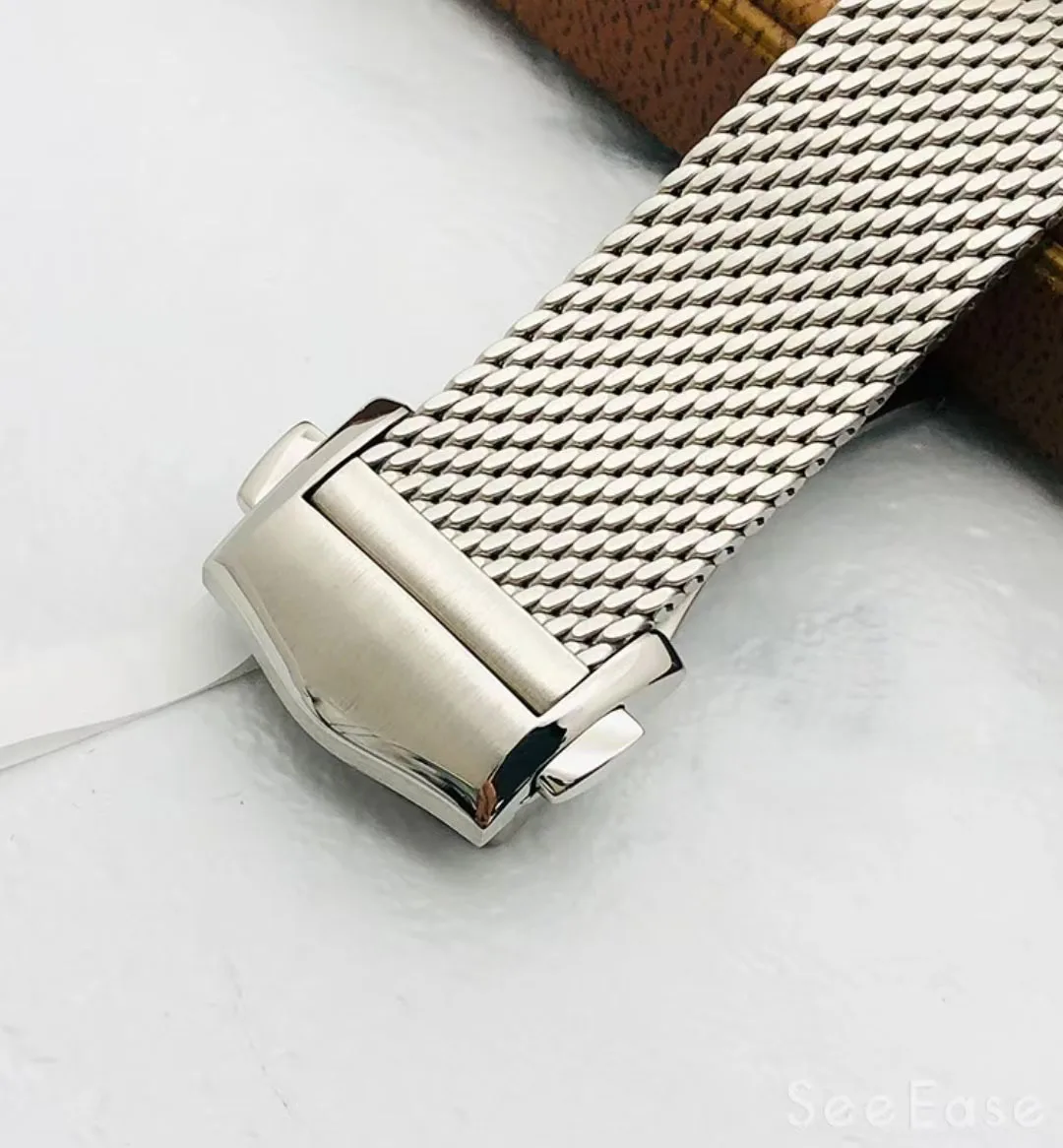 ساعة عصرية فاخرة ذات علامة تجارية راقية حركة ميكانيكية أوتوماتيكية قرص أزرق شبكي مضاد للحساسية حزام ساعة عالي القوة مرآة خام