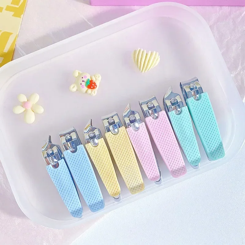 Cortaúñas con manga de silicona, recortador de uñas anticaída, plano, Diagonal, estilo Ins, portátil para estudiantes, lindo, cuidado de uñas para