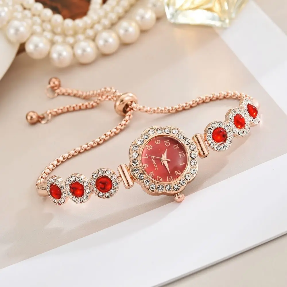 

Elegant Women's Bracelet Watch Exquisite Pull Type Ladies Business Watches Portable Simple Rhinestone Quartz Watch Casual Wear