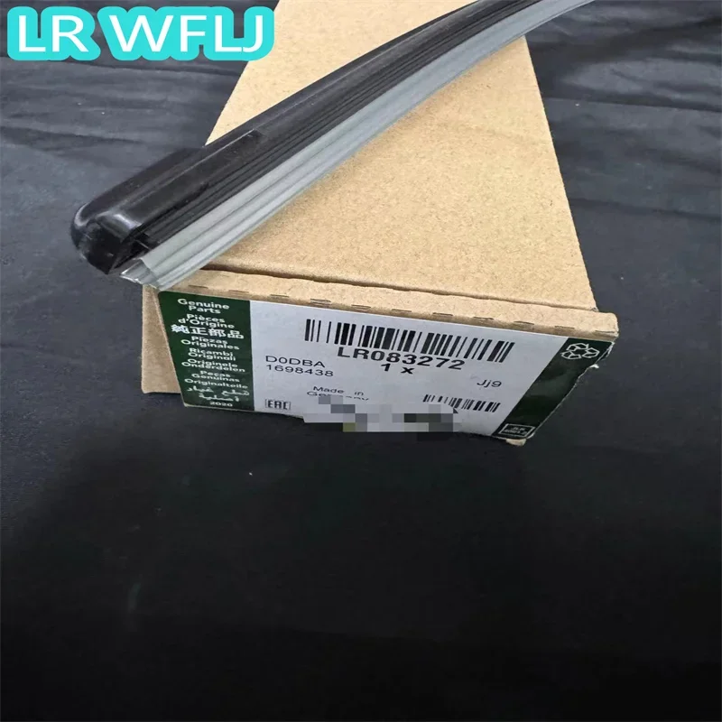 The front wiper is suitable for Discovery 5 17-22 Range Rover Sport Range Rover Executive LR106593 LR083271 LR083272