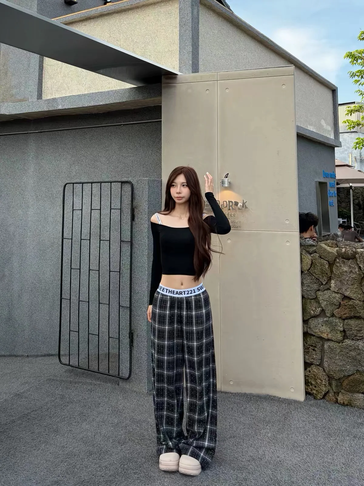 Retro American Streetwear Plaid Straight Leg Loose Wide Leg Casual Trousers Unisex Design Versatile Comfortable Long Pants