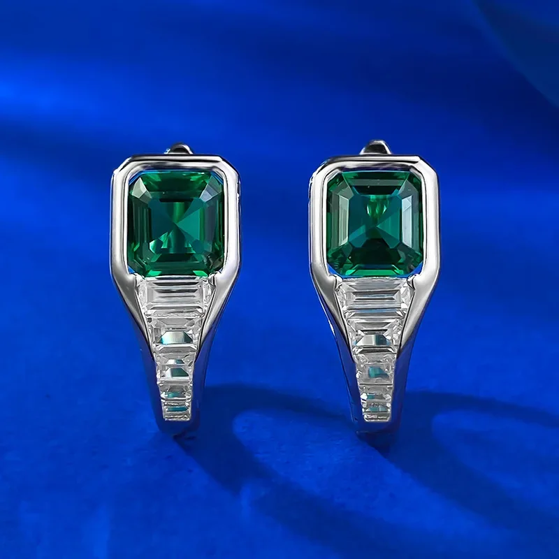 

Серьги из серебра 925 пробы с зеленым цирконием, 6 х6 мм