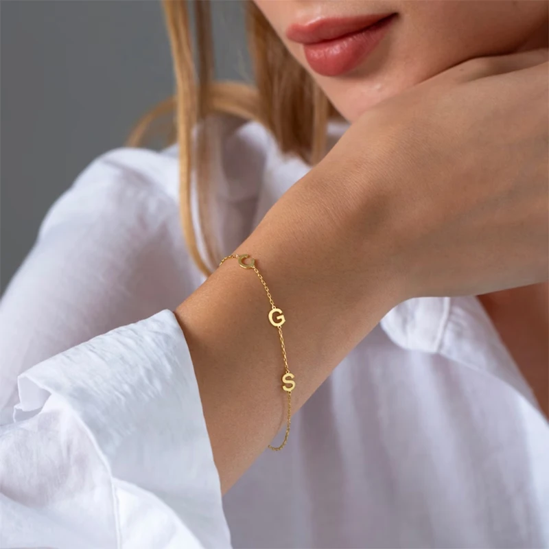 Pulsera de amor con iniciales personalizadas para mujer, brazalete con letras de acero inoxidable, joyería para regalo de cumpleaños, novedad