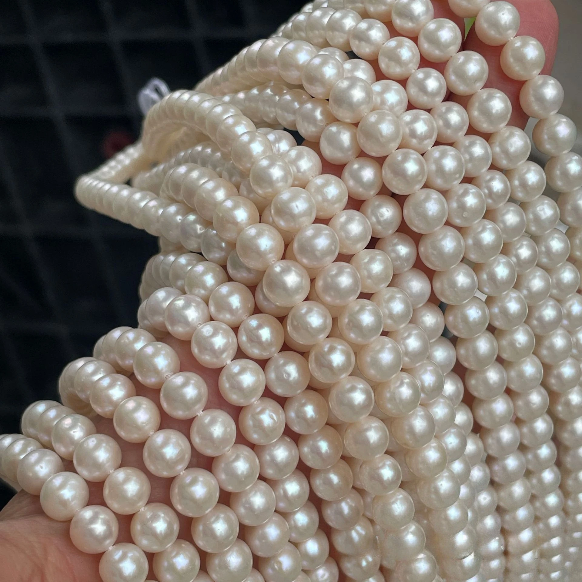 

High-quality 7-8mm Natural Freshwater Pearl Nearly Round Loose Beads Semi-finished DIY Necklace Bracelet Jewelry 1Strand