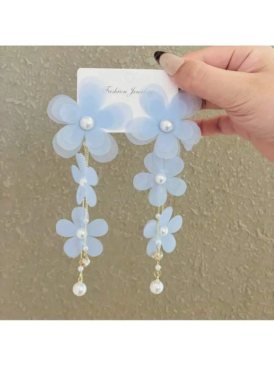 

Handmade Exaggerated Floral Fabric Earrings Elegant Stylish European American Design