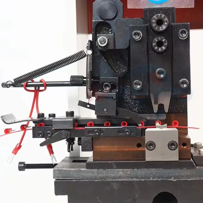 TU-M01 Standard OTP Mold Horizontal And Vertical Crimping Mold Applicator For Terminal Crimping Machine