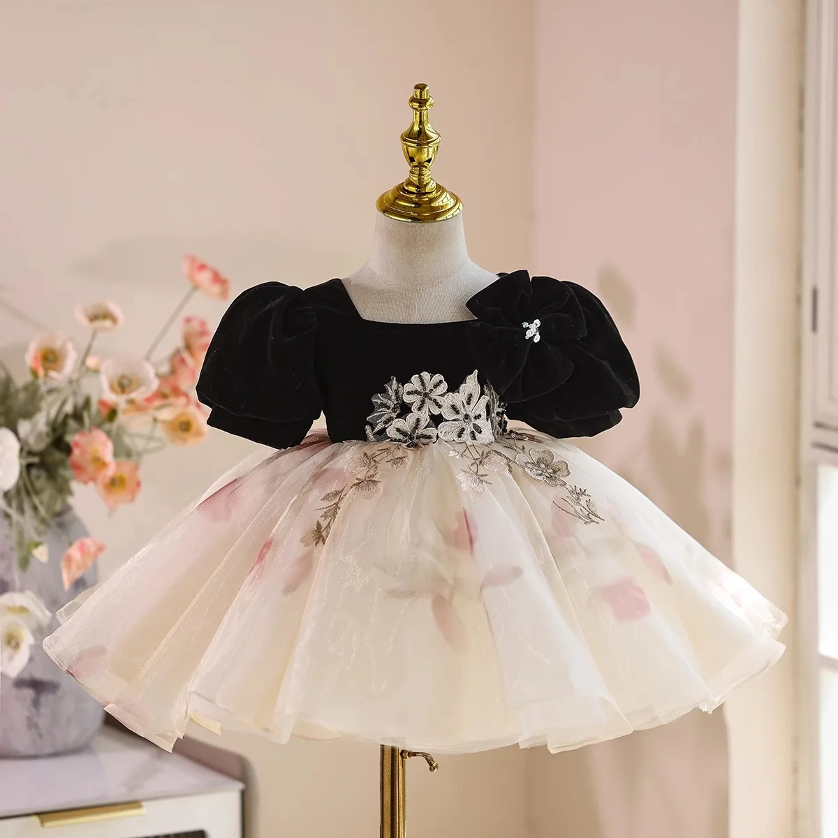 Girls High End Birthday Baptism Princess Ball Gown Children Cute Host Piano Perforamnce Dress y1611
