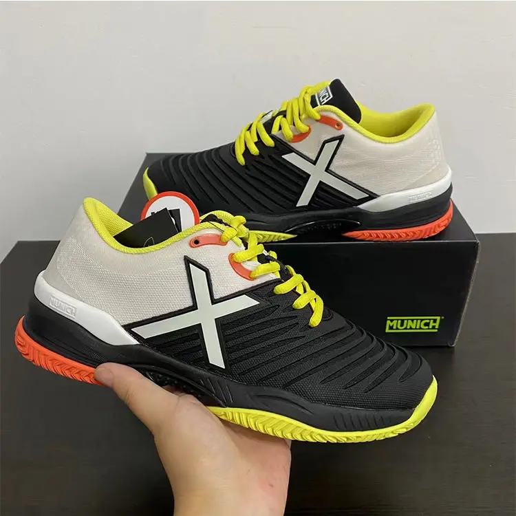 New Hot Sale Breathable Professional Table Tennis Traditional Match Shoes Comfortable Wearable Table Tennis Shoes Very Good