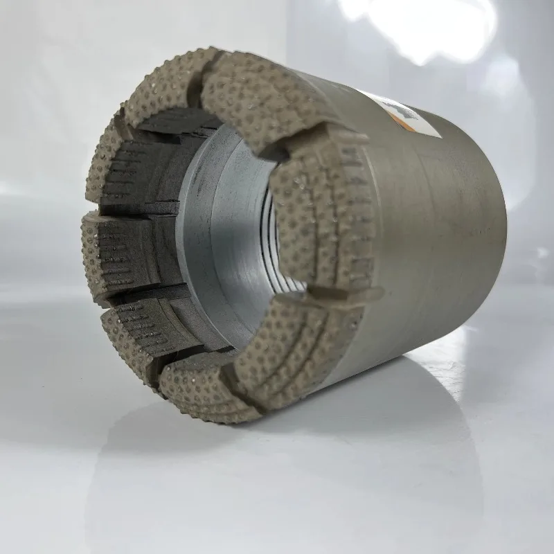 32 سعر لقمة مثقاب الصخور PQTT مجموعة سطح التفريغ الداخلي الجانبي لقمة الحفر الماسية لقمة التعدين الحفر الجيولوجية