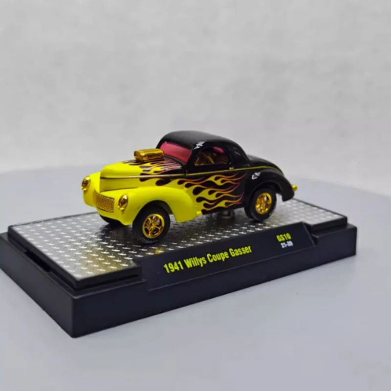 

M2 Machines 1: 64 Scale 1941 Willys Coupe Gasser Alloy Simulation Car Model Collection Display Toy Gifts