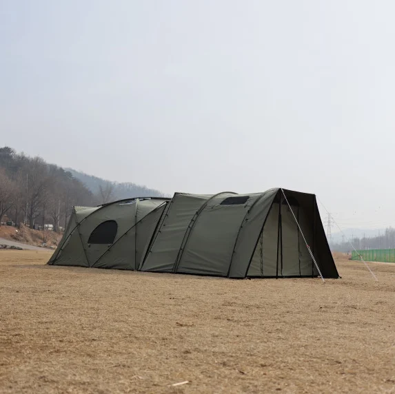 

OEM Custom Waterproof Windproof Outdoor Large Tunnel Tent 4-8 Person Family Camping Tent With Multi-Room Design