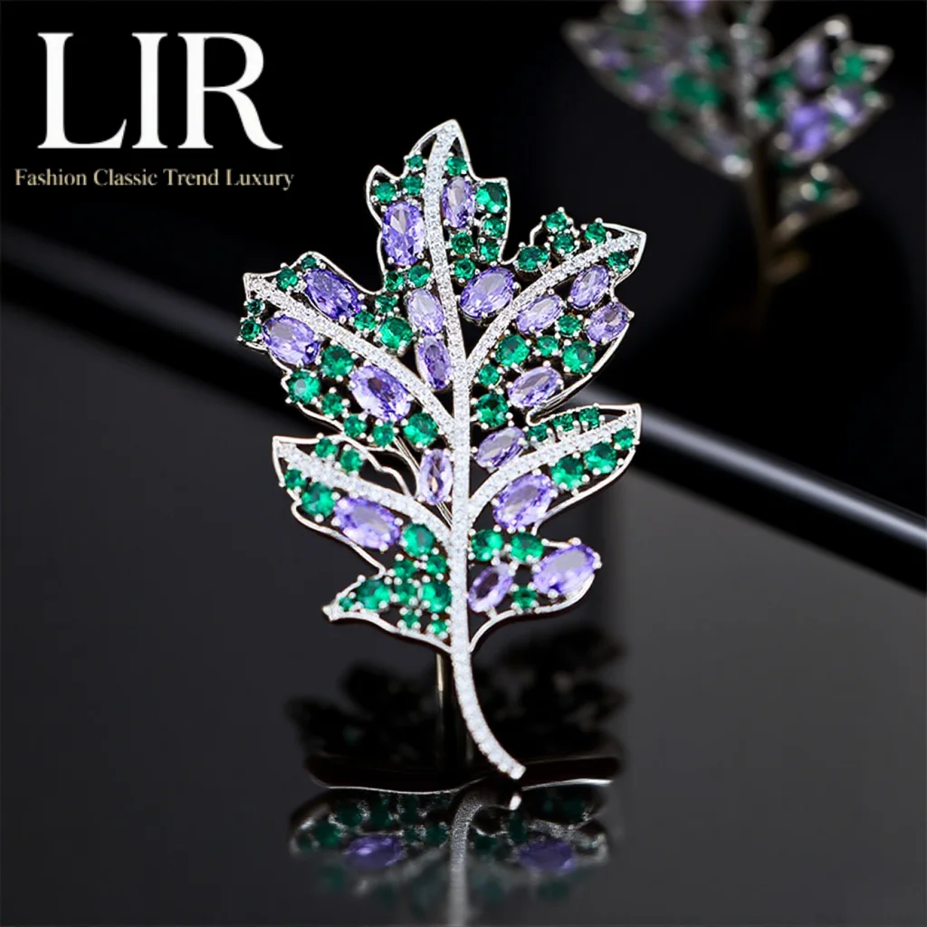 Lir Women's Leaf Br…