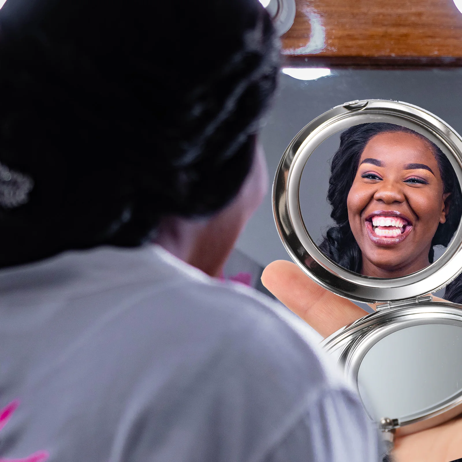 Espelho de bolso redondo compacto mini espelho elegante portátil decoração diamante leve durável para maquiagem e viagens