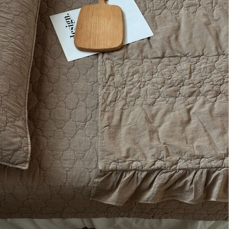 

Solid Color Embroidery Quilted Coverlet 3 Piece Set, Enzyme Sand Washed & Dyed Bedspread, Soft Breathable Reversible Quilt