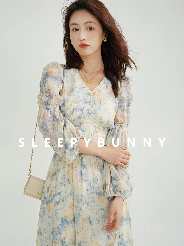 

Vintage Floral V-neck Dress Feminine Chiffon Long Dress Waist Cinching Fit Small Frame Friendly Elegant A-line Print Dress Women