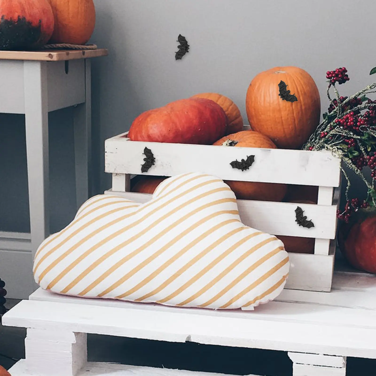 

100Pcs Simulated Bat Decorative Halloween Mini Bats Creepy Home Party Accessories Scary Halloween Decor Bat Decor