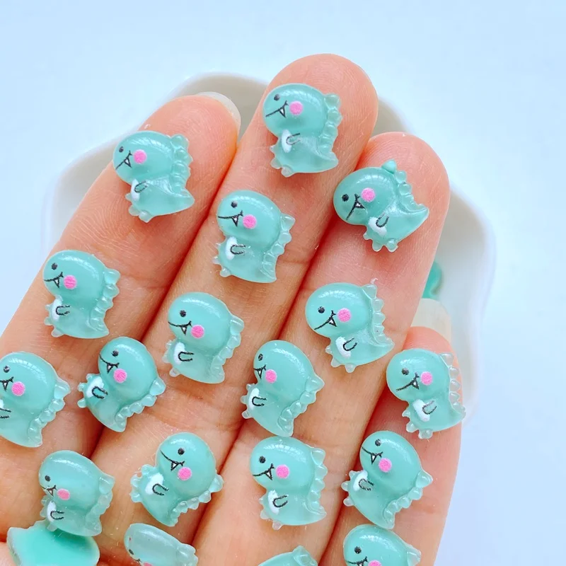 50 pz 3D resina chiodo simpatico cartone animato verde Mini dinosauro parti del chiodo accessori Kawaii fai da te Nail Art decorazione