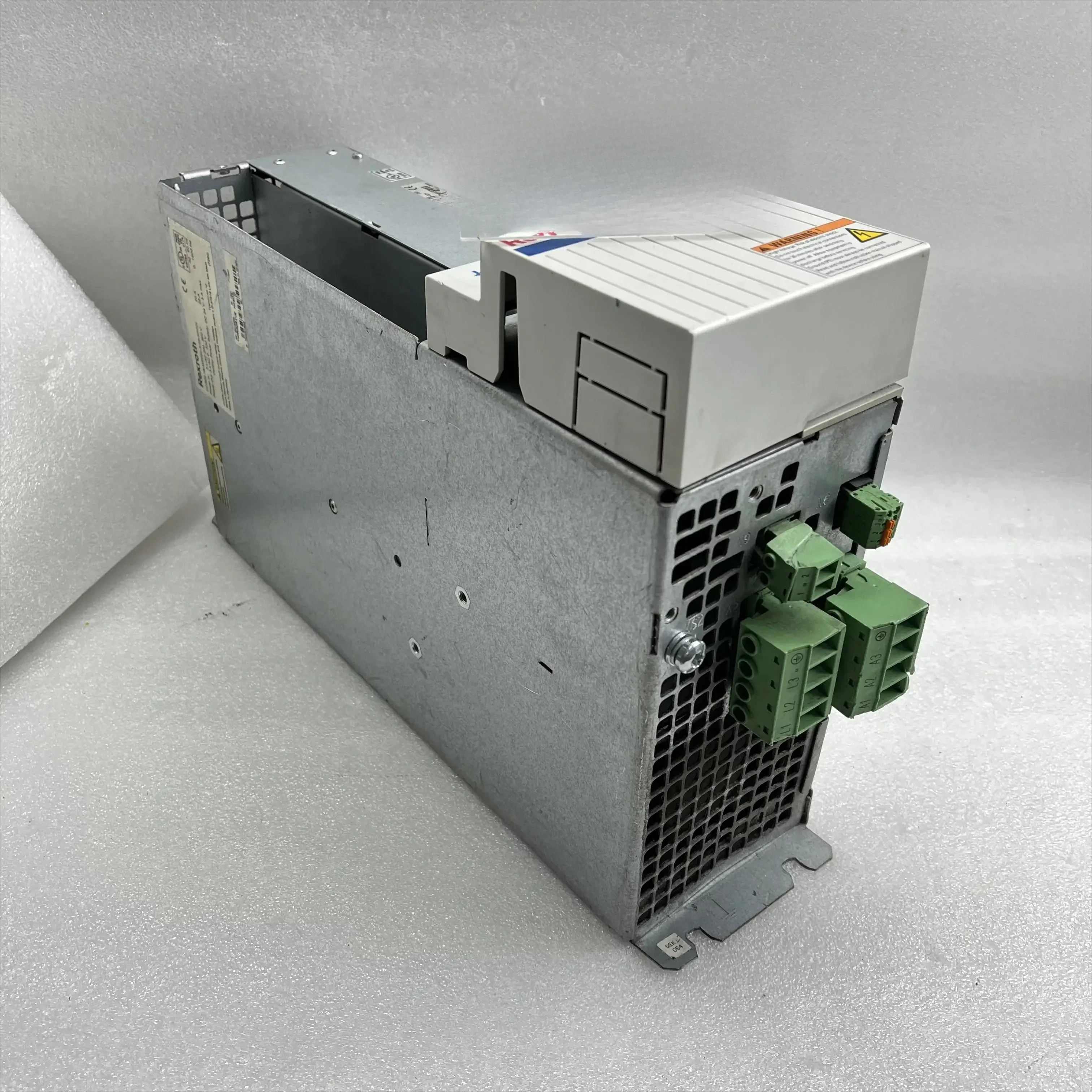 ทดสอบไดรเวอร์เซอร์โวคอนโทรลเลอร์แท้รุ่น HCS02.1E-W0054-A-03-NNNN R911298373 อย่างดี