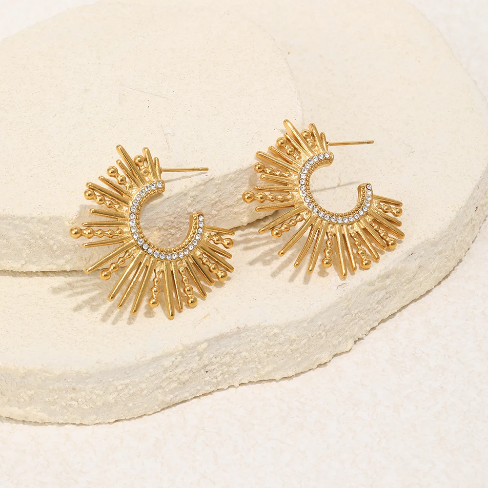 E.B.belle Edelstahl C-förmige Ohrstecker mit Strass, süße Statement-Ohrringe, anlaufbeständig, passend für Damenschmuck – Detail 7