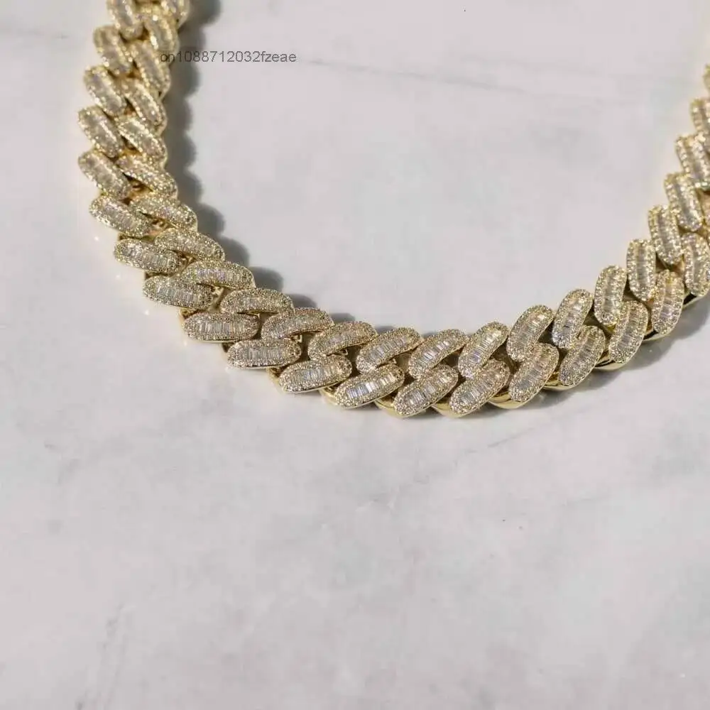Luxury 2024 Shiny 18k Gold Plated 925 Silver 15mm Iced Out Moissanite Baguette Cuban Link Chain.