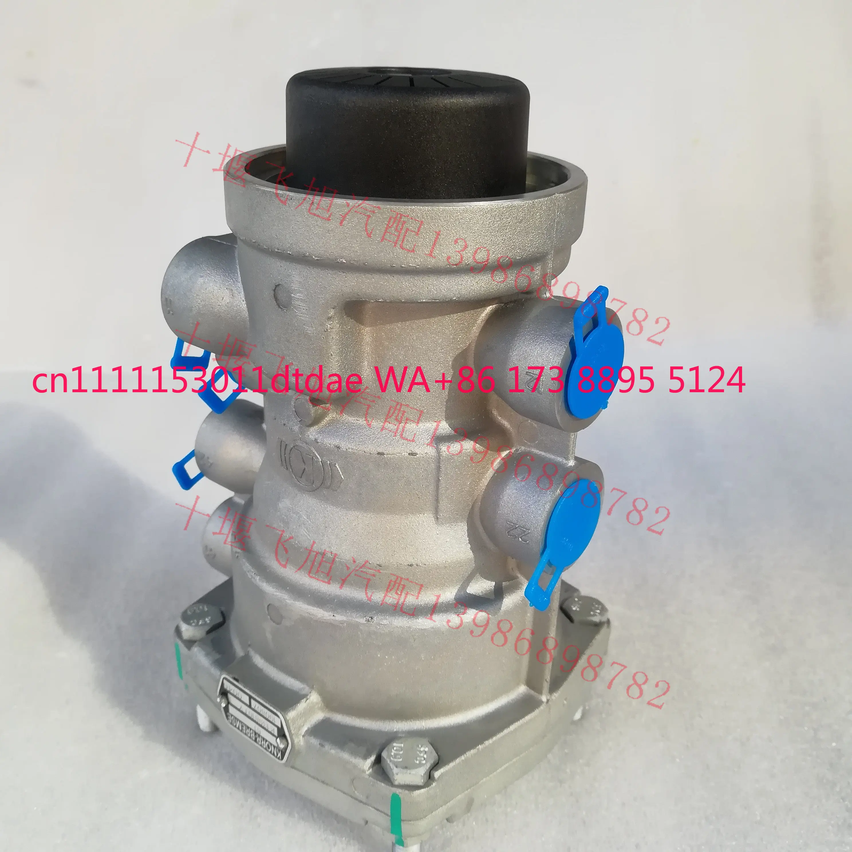 

K139810 3522010-92100 Original Dongfeng Tianlong Trailer Brake Valve Small Hole KL