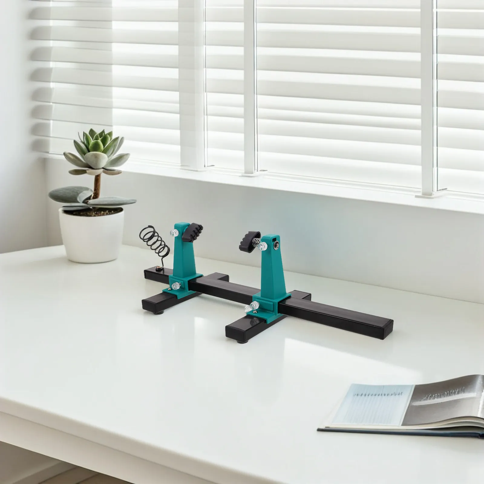 Adjustable Soldering Iron Stand Pcb Holder Circuit Board Welding Bracket Multifunctional Repair Tool for Mobile Motherboard view 5