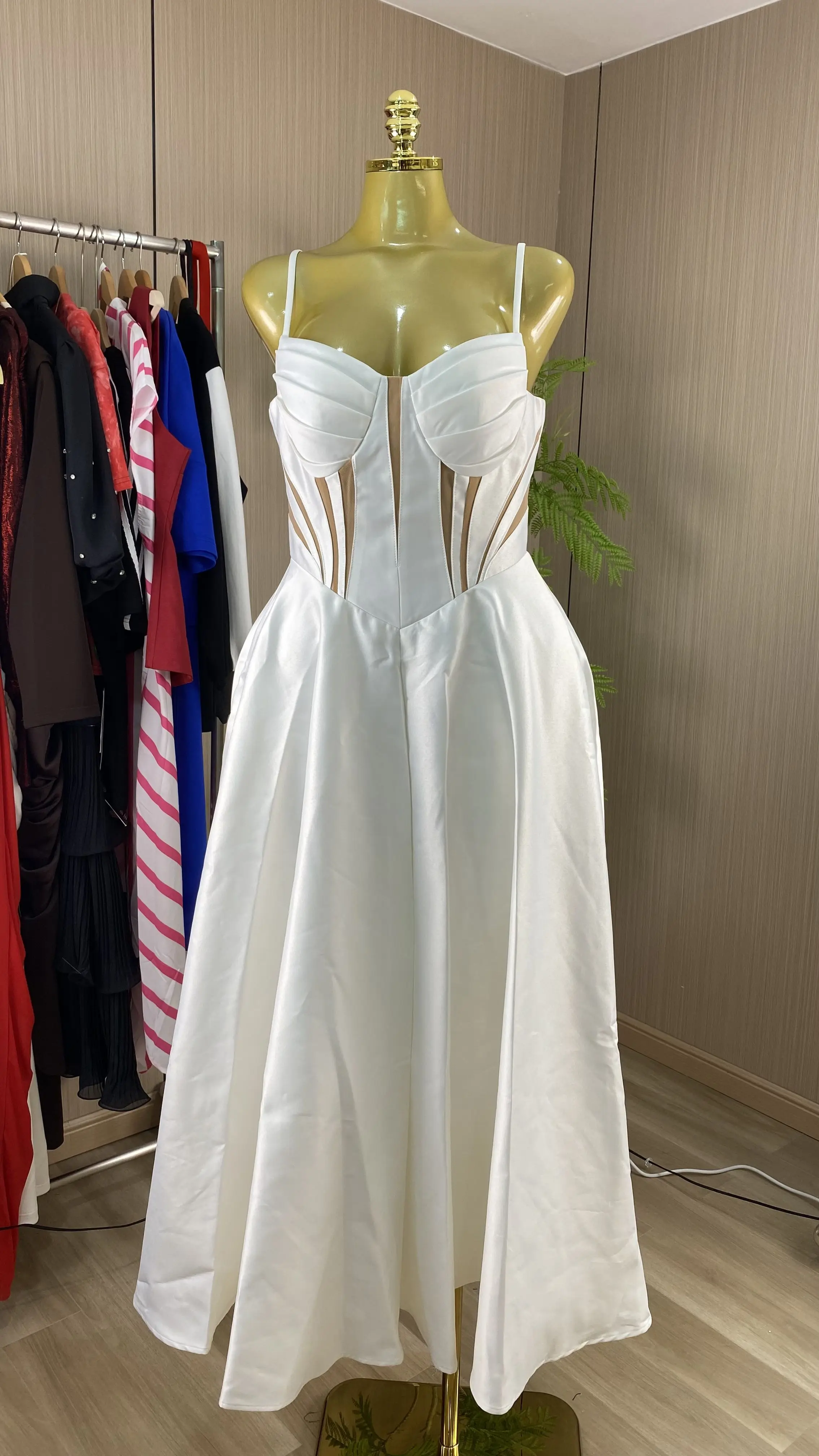 Wholesale Women's Dresses: 2026 Summer Sexy Spaghetti-Strap Waist-Cinched Dress with an Elegant Style-GZXX944