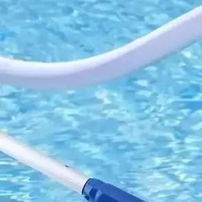 cabeca-de-aspirador-de-piscina-triangular-transparente-com-cerdas-macias-para-limpeza-de-cantos-e-remocao-de-detritos-ferramenta-para-piscina