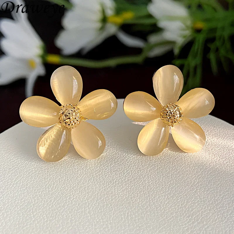 Draweye Opals Flowets Earrings for Women Sweet Elegant Korean Fashion Vintage Jewelry Elegant Simple Aretes De Mujer