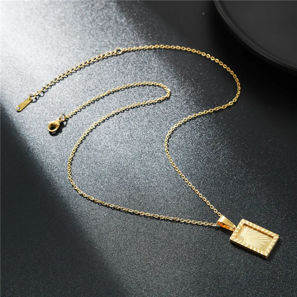 Vintage Stainless Steel Engraved Sun Moon Pendant Necklace Plated Gold Hang Tag Chains Necklaces For Women Men Punk Jewelry