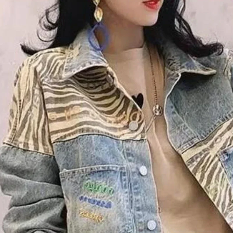 Crop Female Jeans Coat Spring Autumn Blue Short Embroidered Patchwork Small Graphic Women\'s Denim Jackets with Print Outerwears