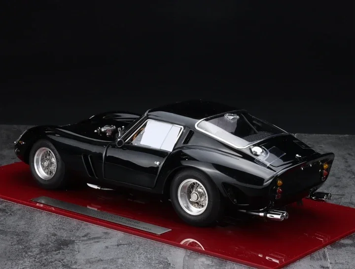 CMC 1:18 250GTO Black Alloy Fully Open Simulation Limited Edition Alloy Metal Static Car Model Toy Gift