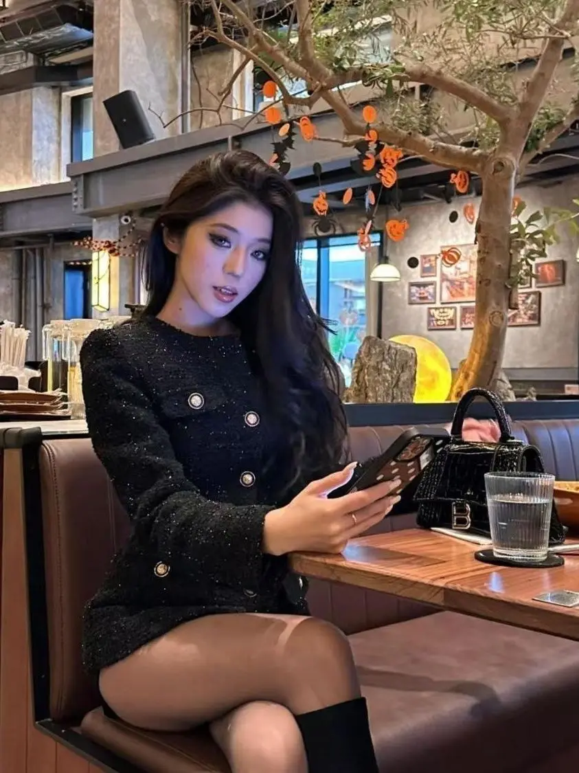 Spicy Girl Black Long Sleeve Slim Fit Short Dress Women's Early Autumn High-End Feeling Personality Wrap around Skirt Dress